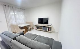 Casa Ampla e Climatizada - Smart TV e Pet Friendly